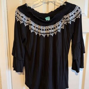 Chic Black Embroidered Women's Blouse